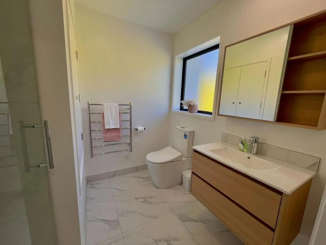 Trendy Inner-City Apartment 基督城